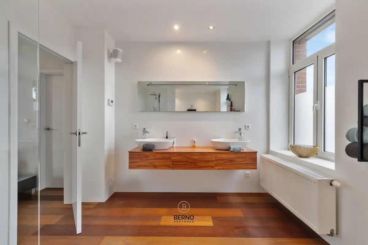 Authentiek herenhuis met moderne luxe en zonnige tuin – Wieze. foto 17