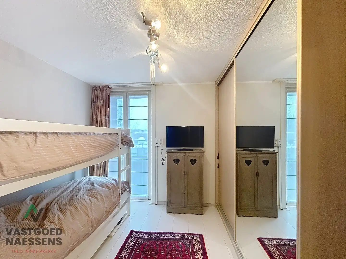 INSTAPKLARE WONING MET 3 SLPK, GARAGE EN ZONNIGE TUIN foto 18