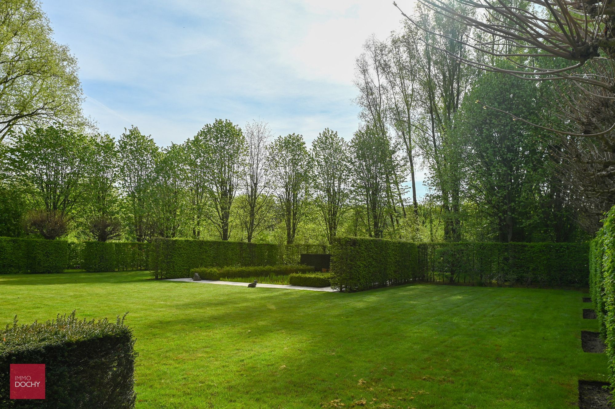 Zeer goed onderhouden ruime villa op ca. 4.000m² foto 11