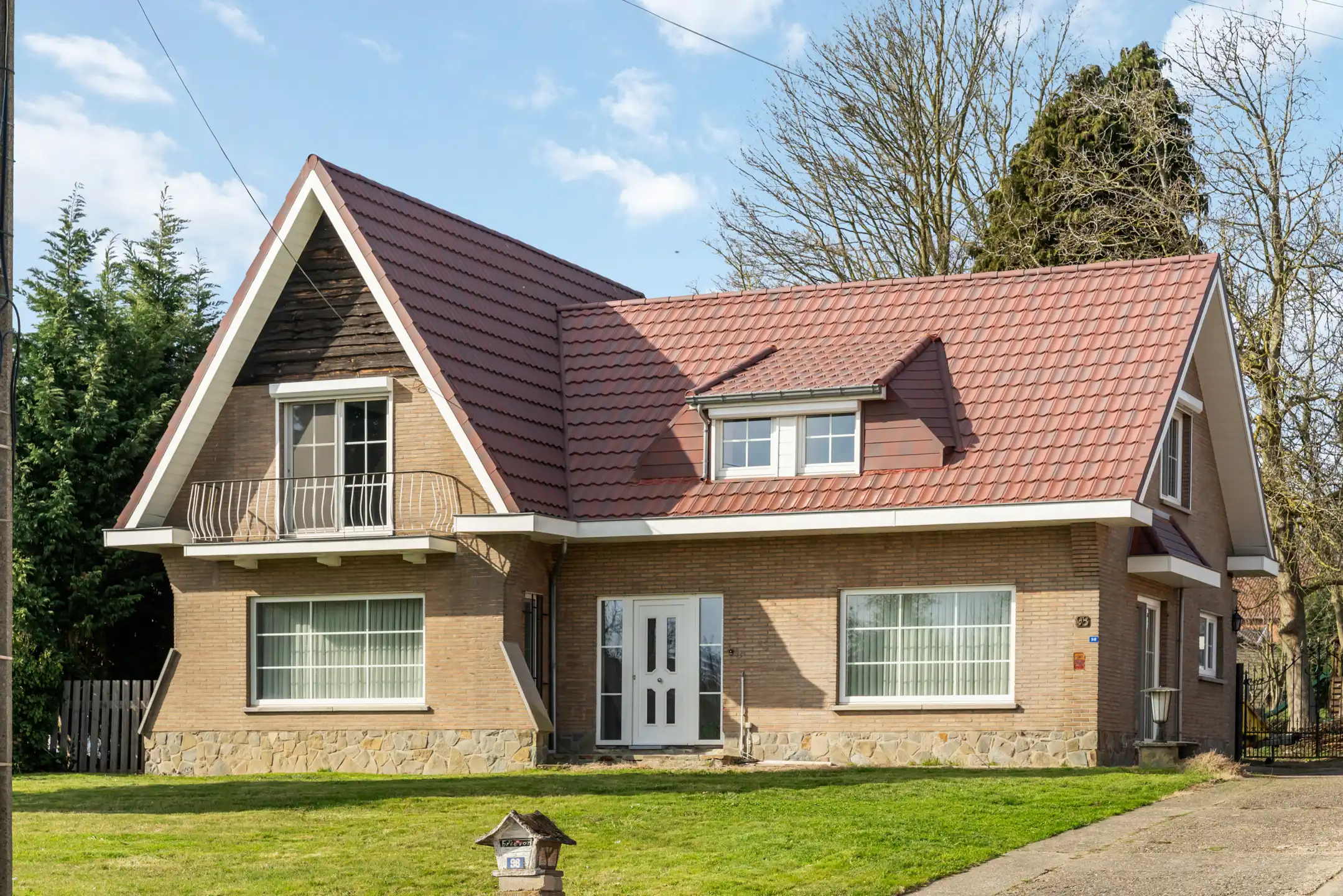 Ruime eengezinswoning met tuin in Herderen foto {{pictureIndex}}