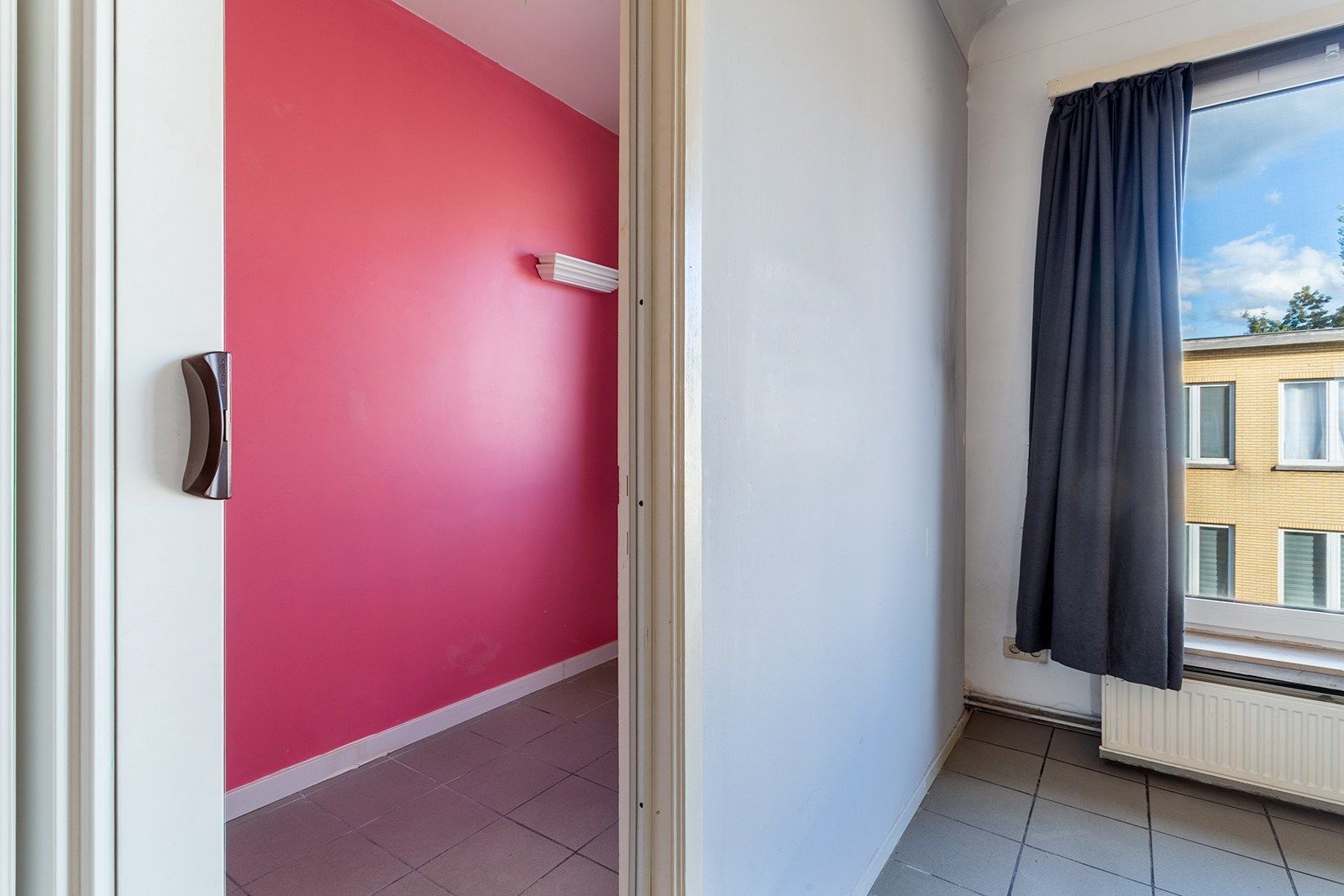 Instapklaar 2-slaapkamerappartement met terras foto 11