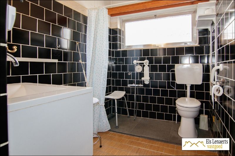 Charmante gelijkvloerse woning op ruim perceel foto 23
