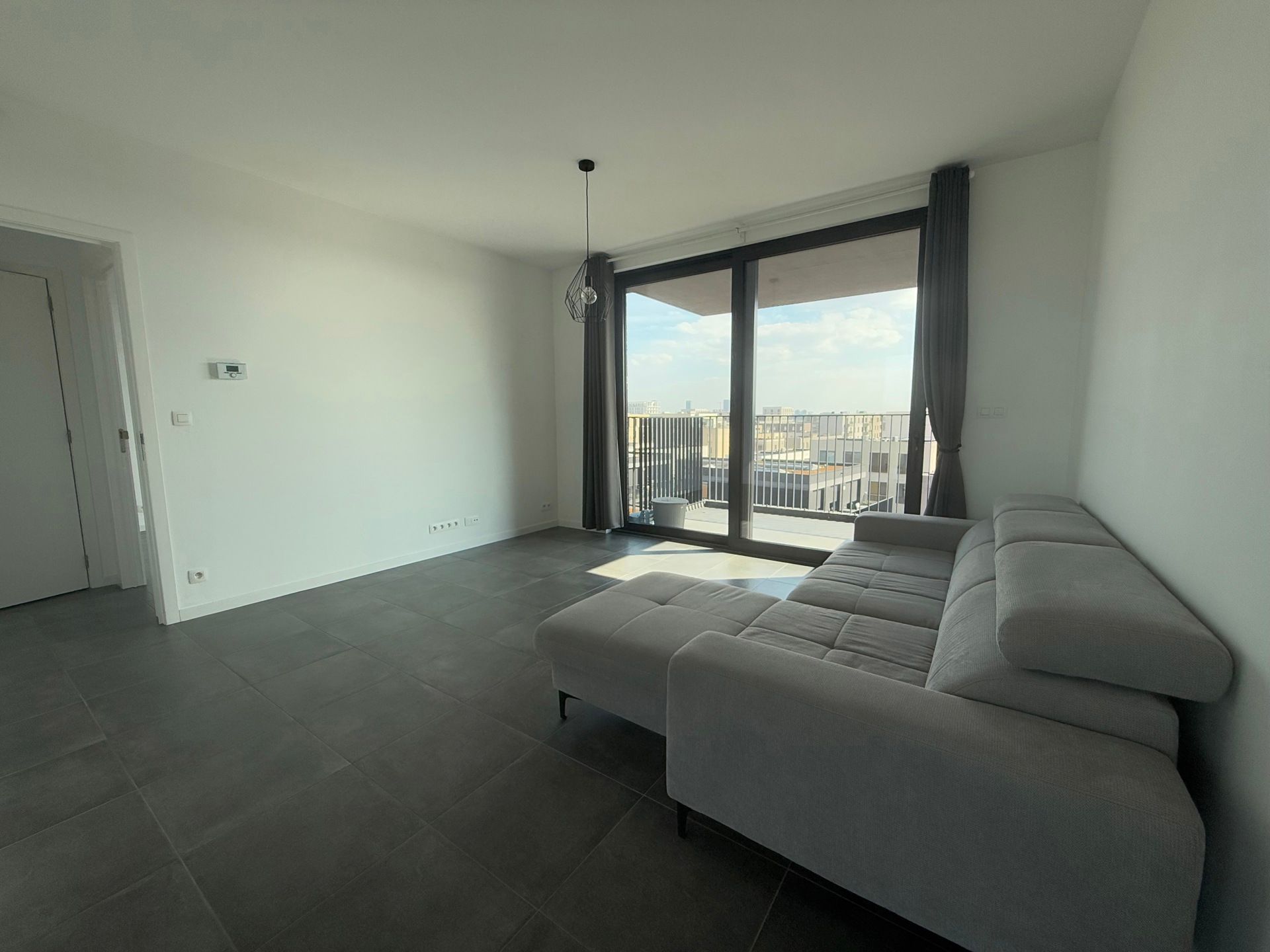 Recent appartement met 2 slaapkamers en een zonnig terras foto 2