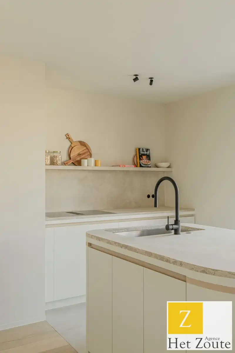 Magnifiek gerenoveerd appartement in res. Tennis Gardens foto 25