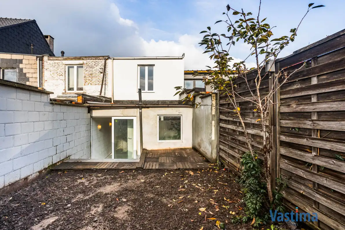 Lichtvolle starterswoning met zuid gerichte tuin foto 21