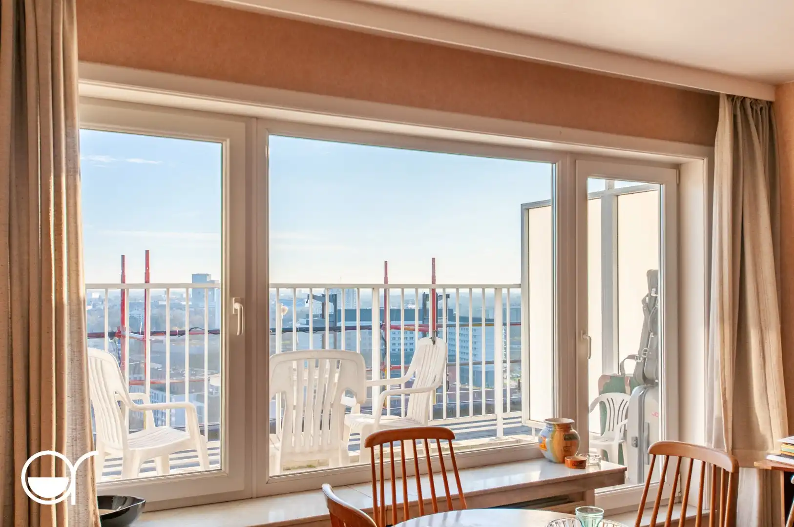 Dakappartement met 1 slaapkamer en terras foto 5