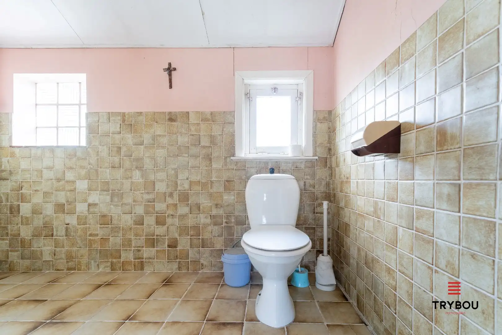 Te renoveren alleenstaande woning op een ruim perceel met tal van mogelijkheden!  foto 9