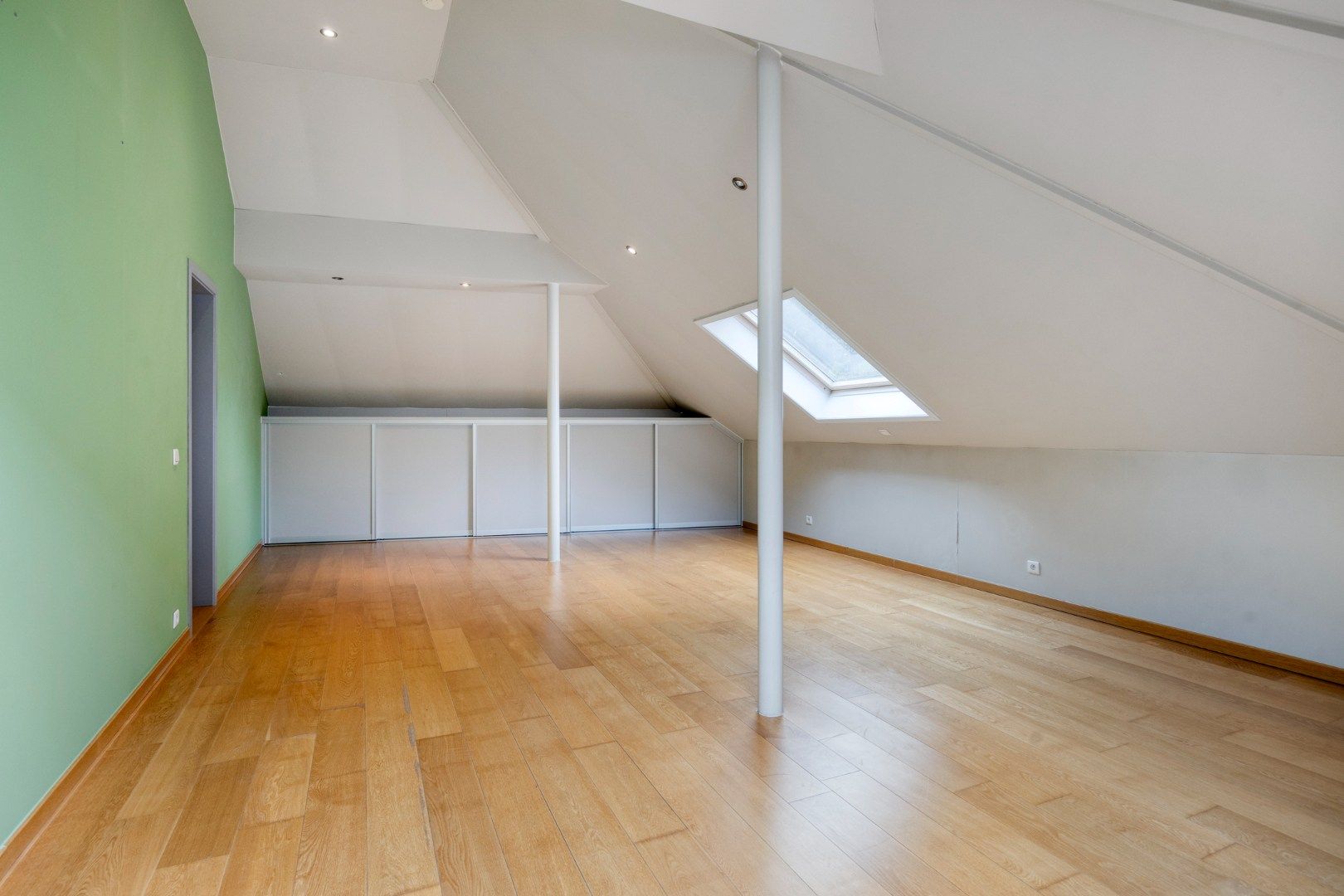 Appartement met 3 slaapkamers, autostaanplaats en terras in het centrum van Lubbeek – EPC 220 kWh/m² - bewoonbare opp. 182 m² foto 14