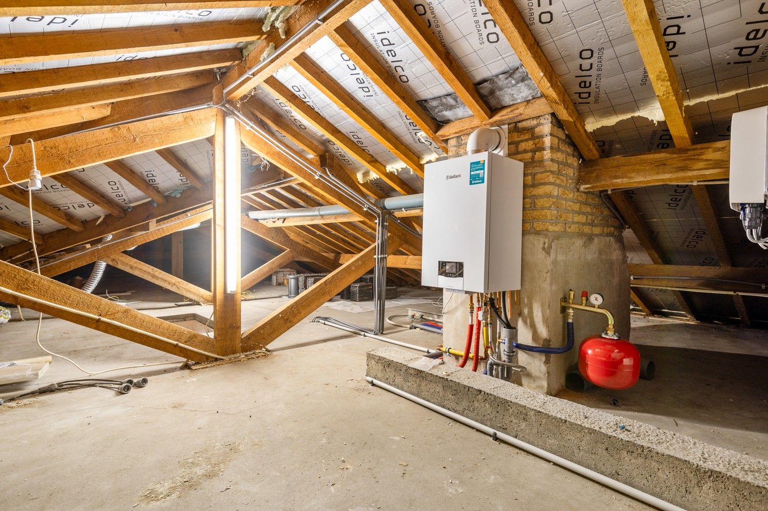 Prachtige totaalrenovatie met 2 à 3 SLPKS en een ruime tuin in Kapellen! foto 15