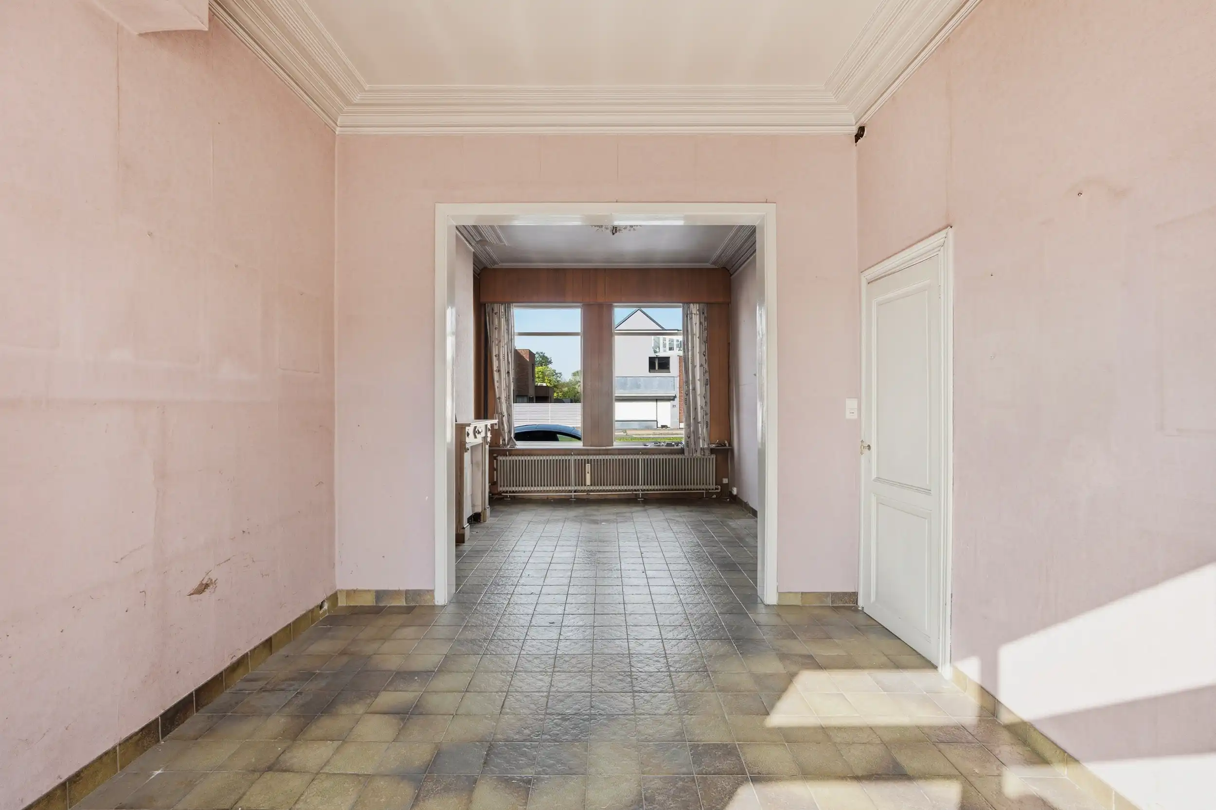 Charmante te renoveren woning op een perceel van 1.853 m² foto 3