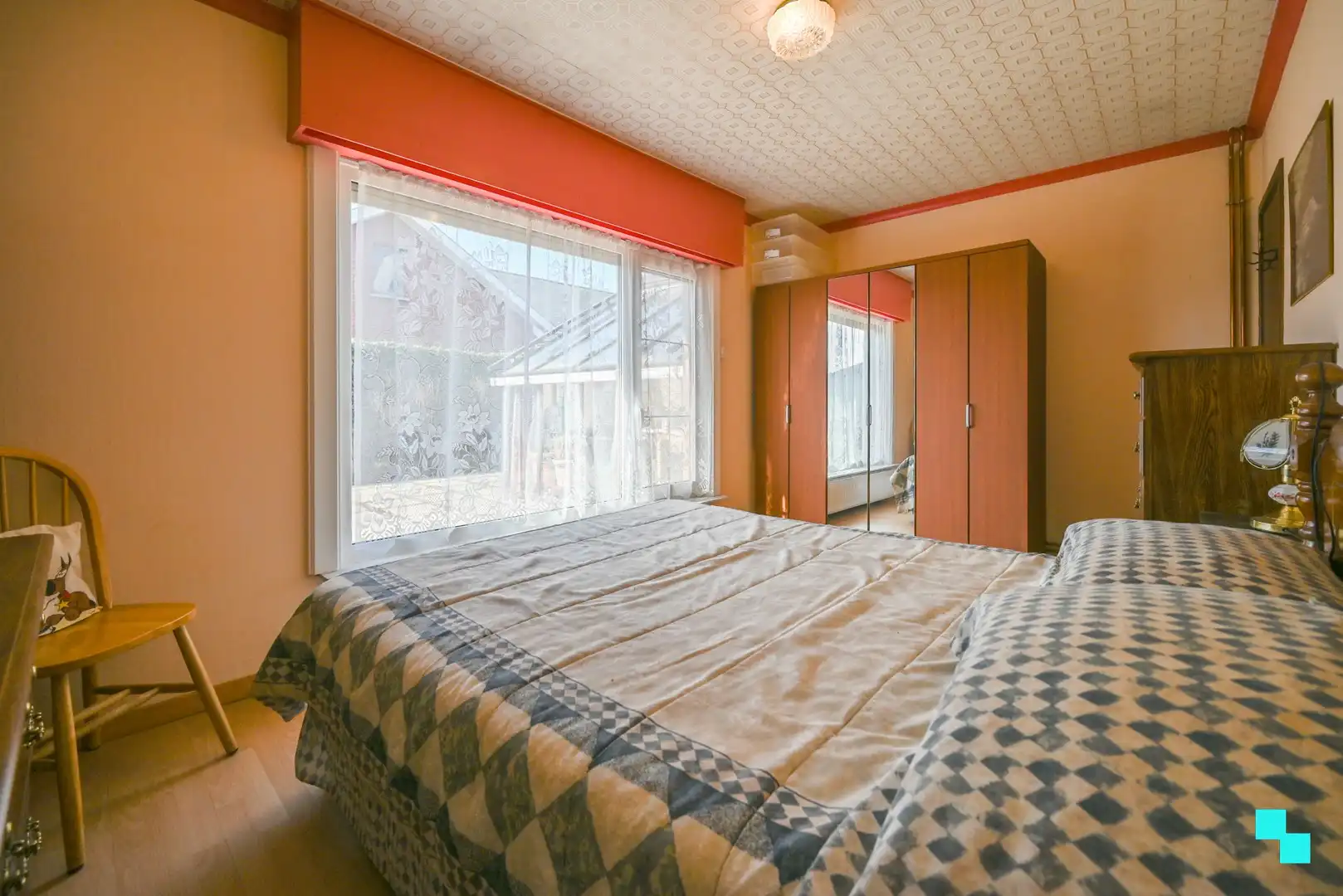 Goed onderhouden villa met garage te Izegem foto 22