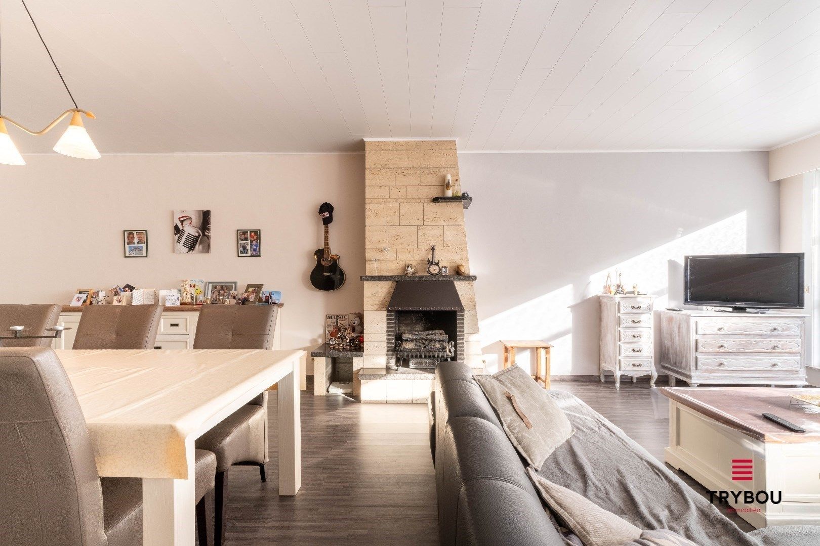 Kwalitatieve karakterwoning met ruime garage, pal in het centrum van Houthulst foto 6