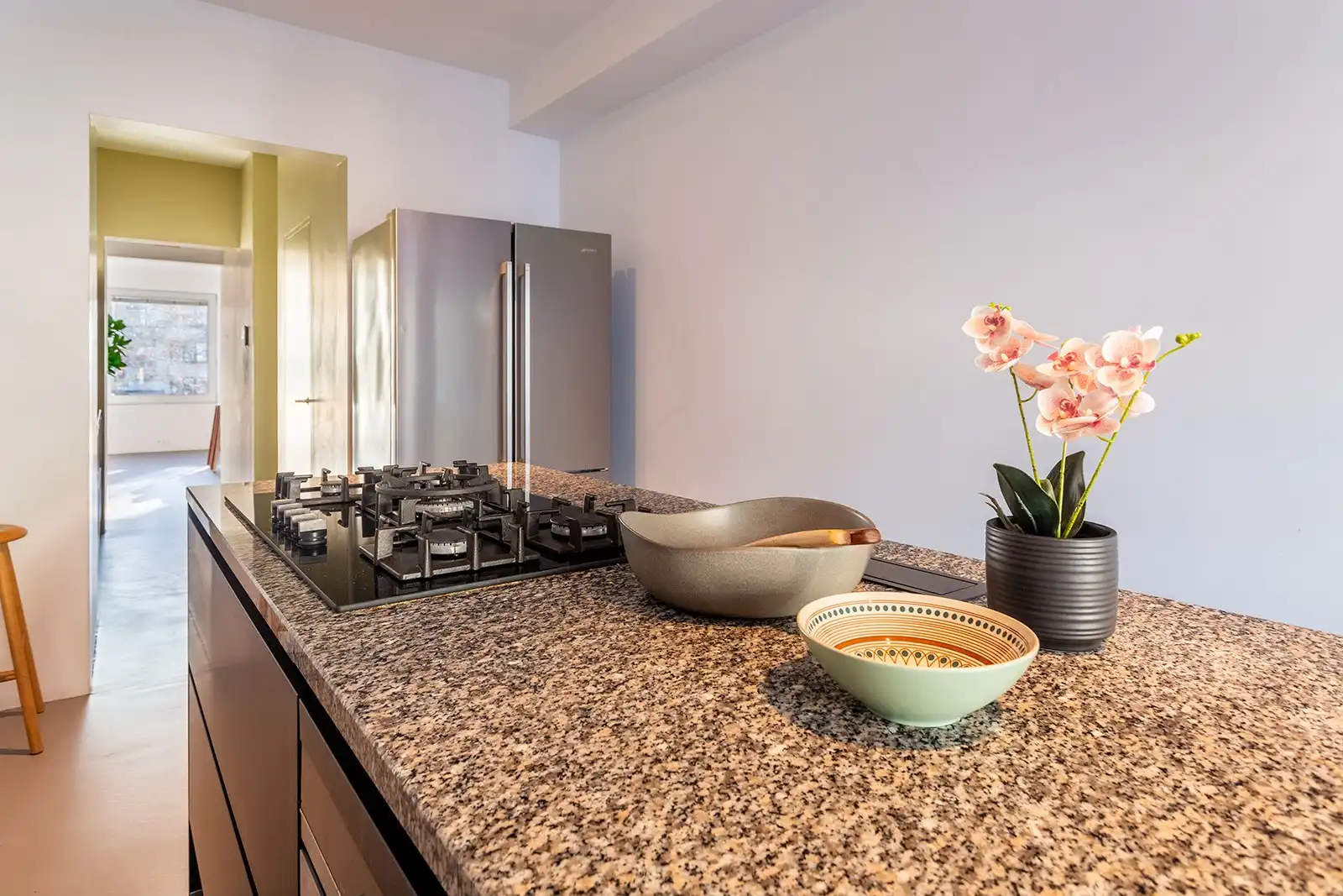 Architecturale parel met een zee van ruimte foto 16