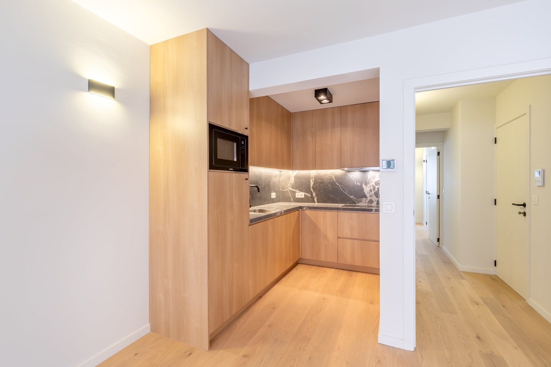 Stijlvol gerenoveerd appartement in hartje Leuven  foto {{pictureIndex}}