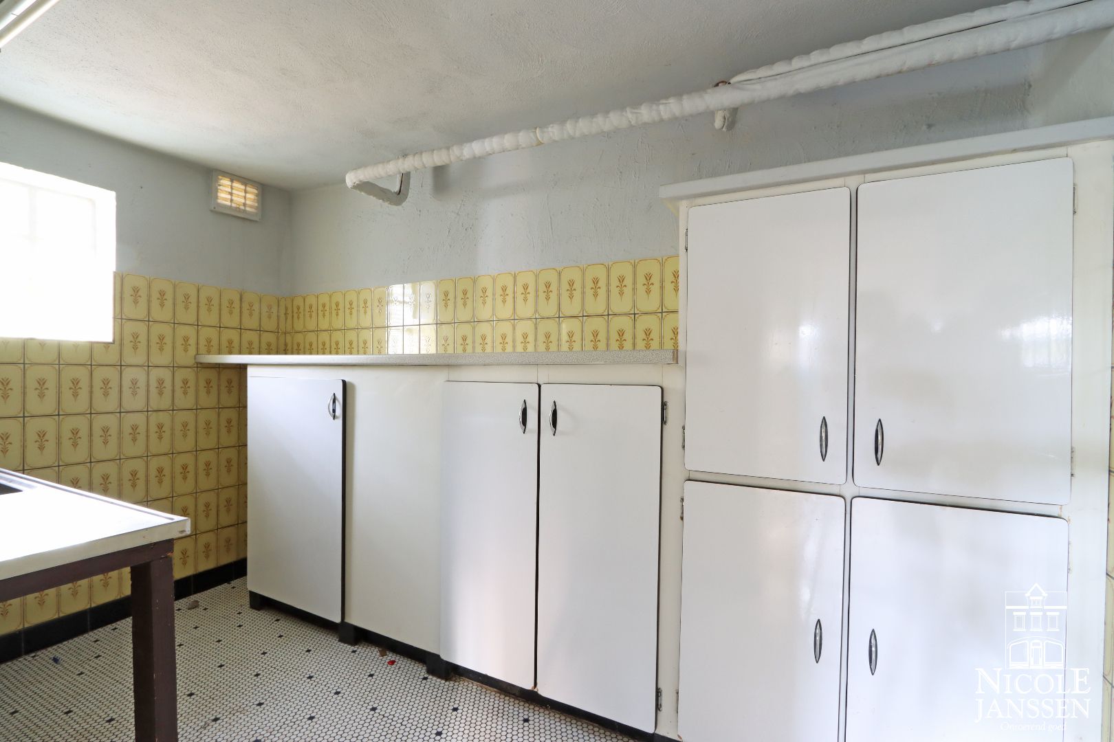 Mooi verzorgde split-level woning op unieke locatie in het mooie Aldeneik foto 26