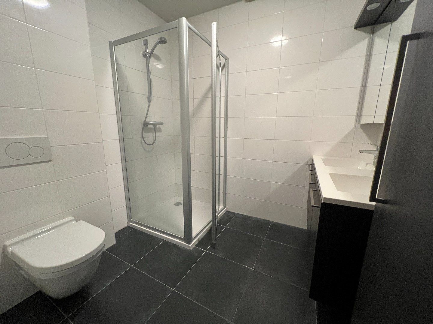 Duplexappartement met 2 slpks, terras en autostaanplaats foto 6