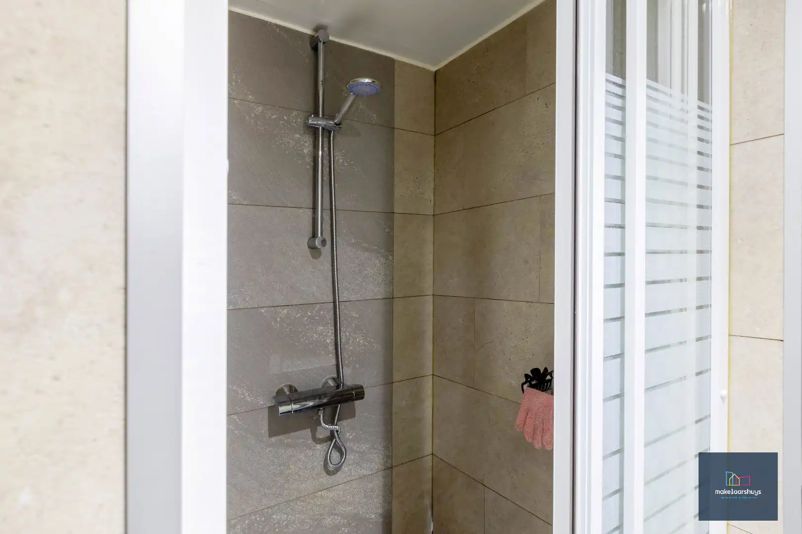 Woning met 4 slaapkamers en koer nabij centrum Gent foto 14