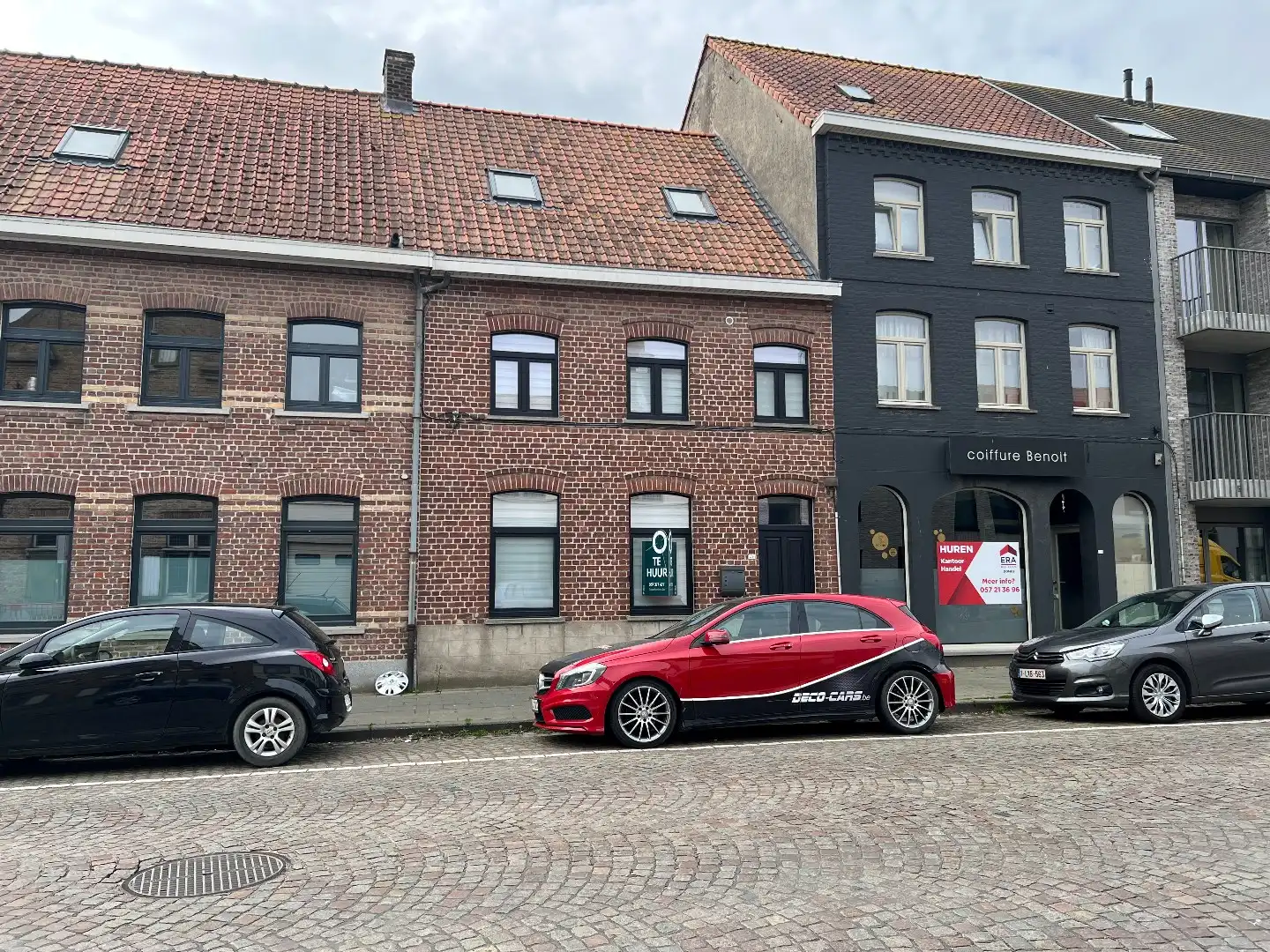 Te huur: Volledig gerenoveerde woning in hartje Vlamertinge foto 2