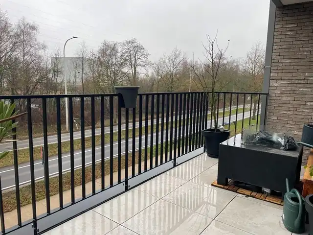 Centraal gelegen instapklaar en energiezuinig appartement met parking foto 3