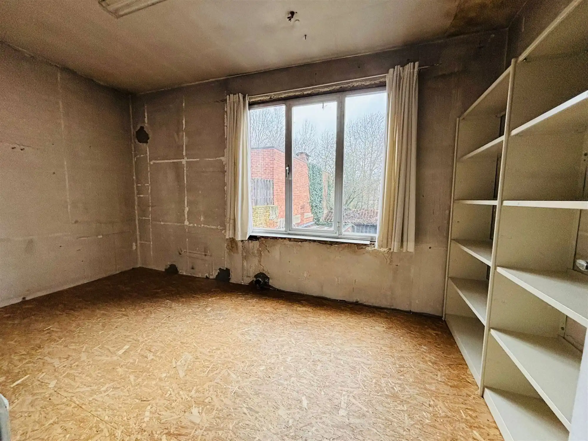 Karaktervol handelshuis met woonst foto 10