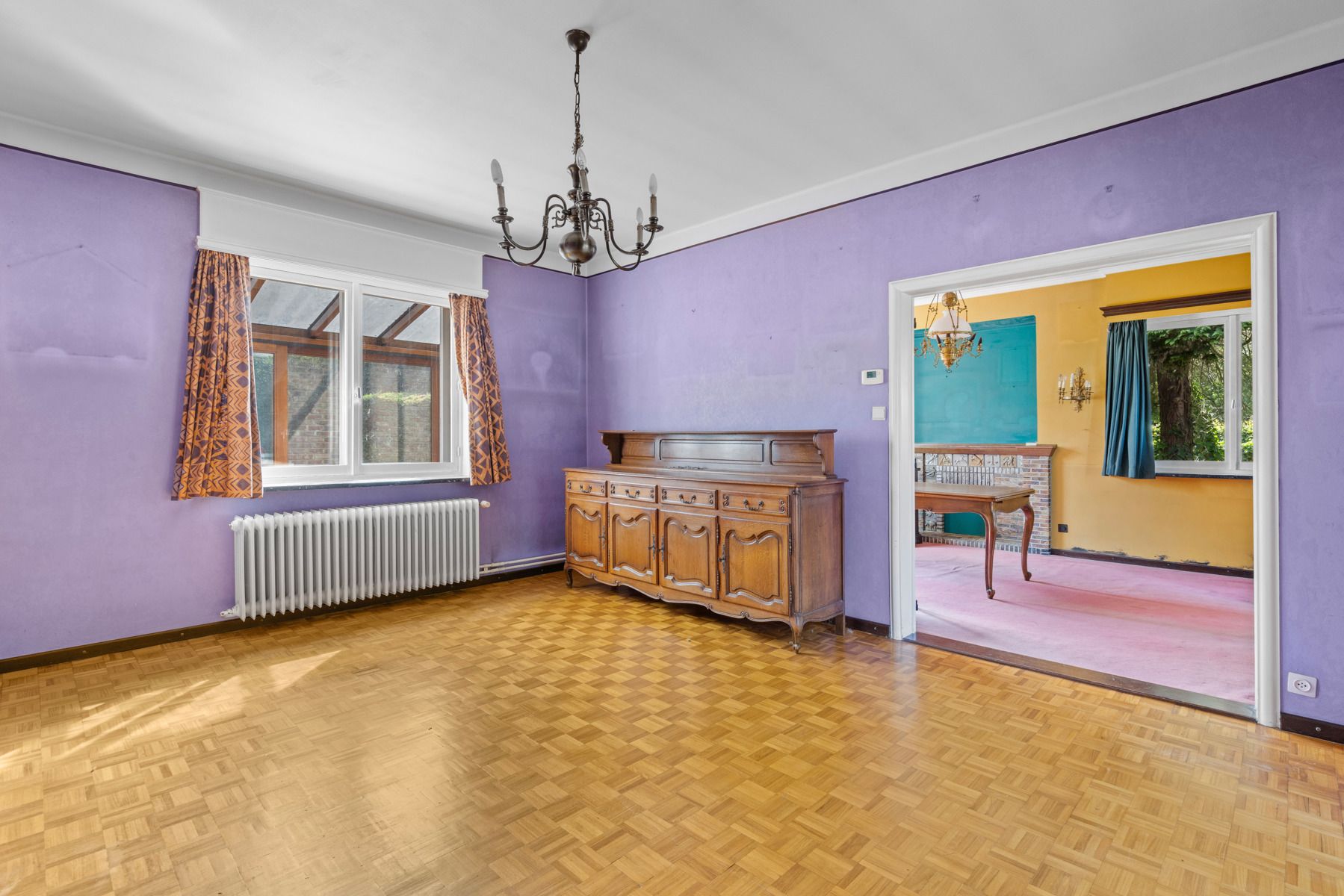 Geheel te renoveren / te slopen woning in residentiële wijk foto 4