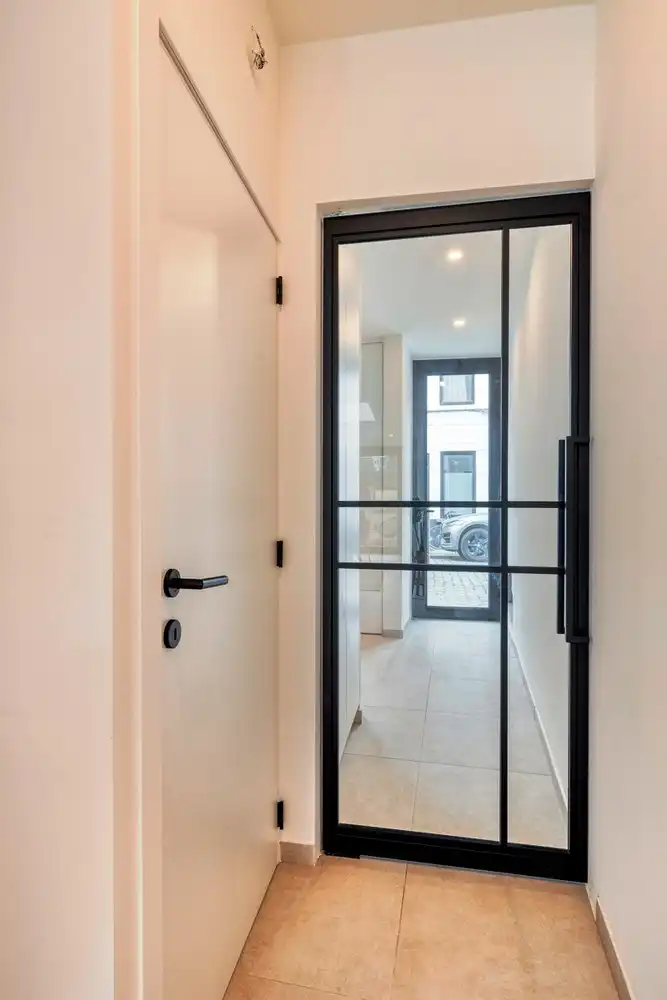 Pas gerenoveerde aantrekkelijke A-label stadswoning met zonnige diepe tuin foto 6