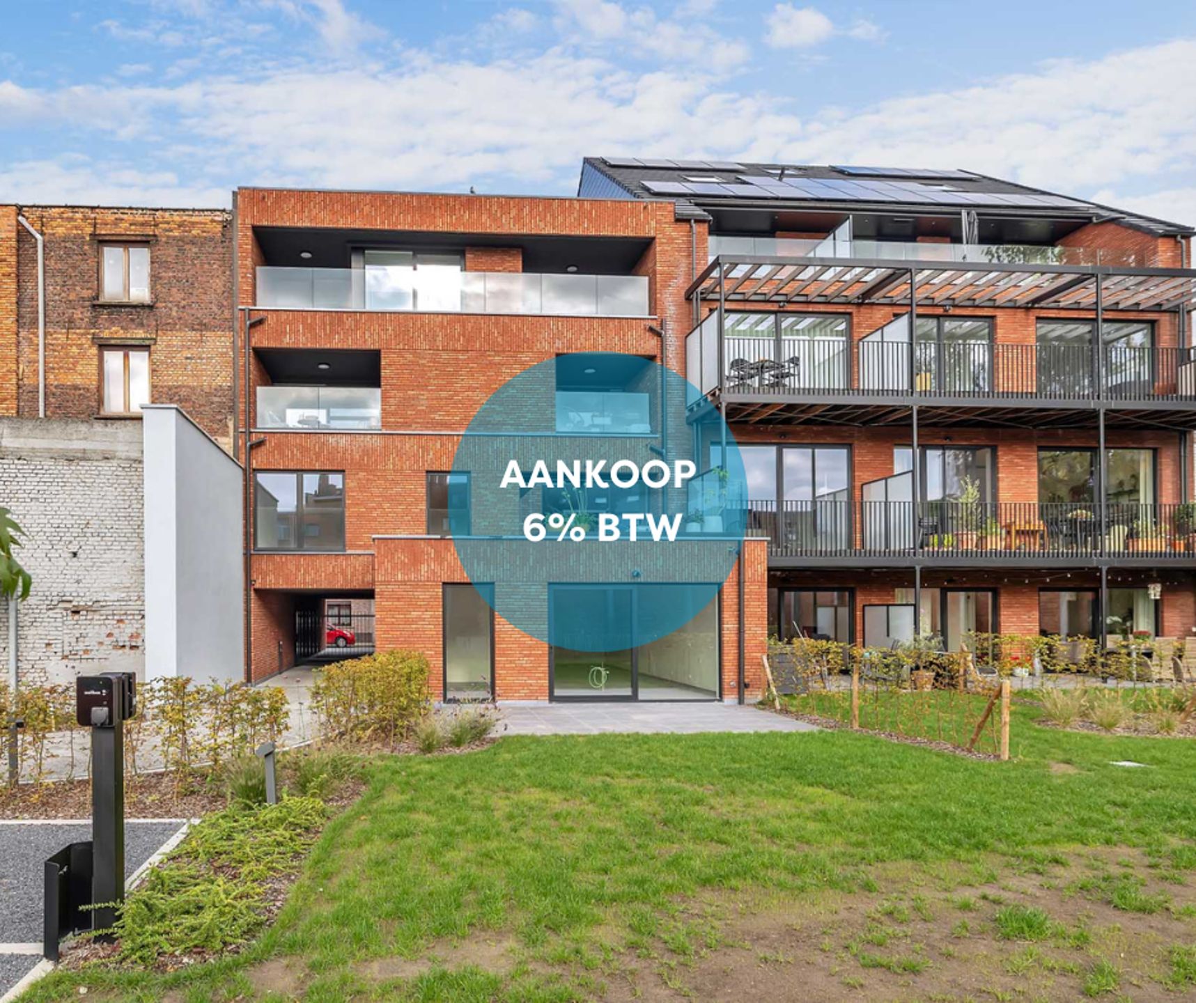 Duplex appartement met drie slaapkamers  foto {{pictureIndex}}