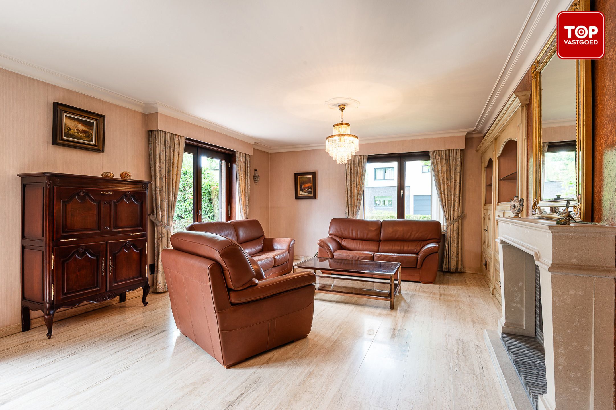 Alleenstaande villa met 4 slaapkamers in groene omgeving foto 13