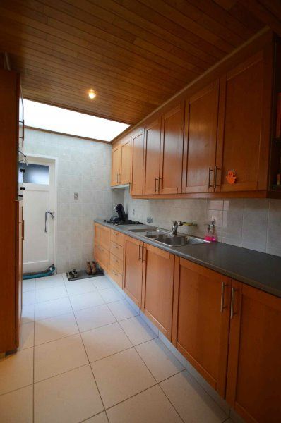 Leuke woning met grote tuin - tussen Sint-Pieters station & UZ foto 10