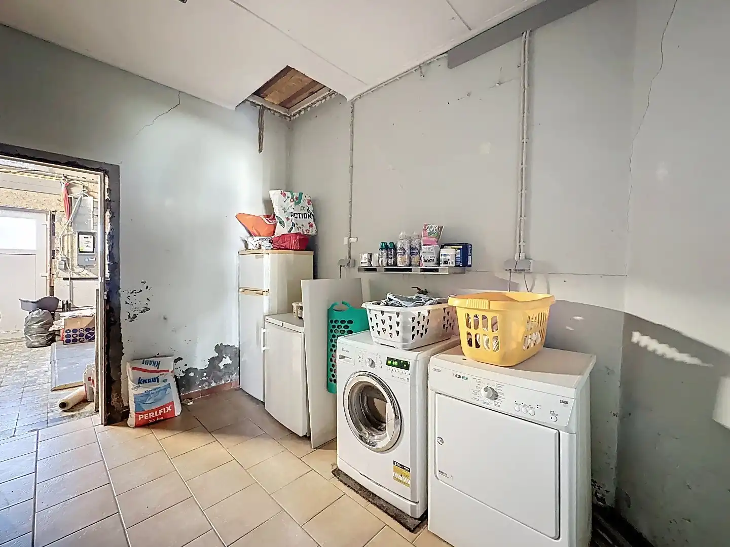 Ruime Gezinswoning met Zonnige Tuin en Renovatiepotentieel foto 12