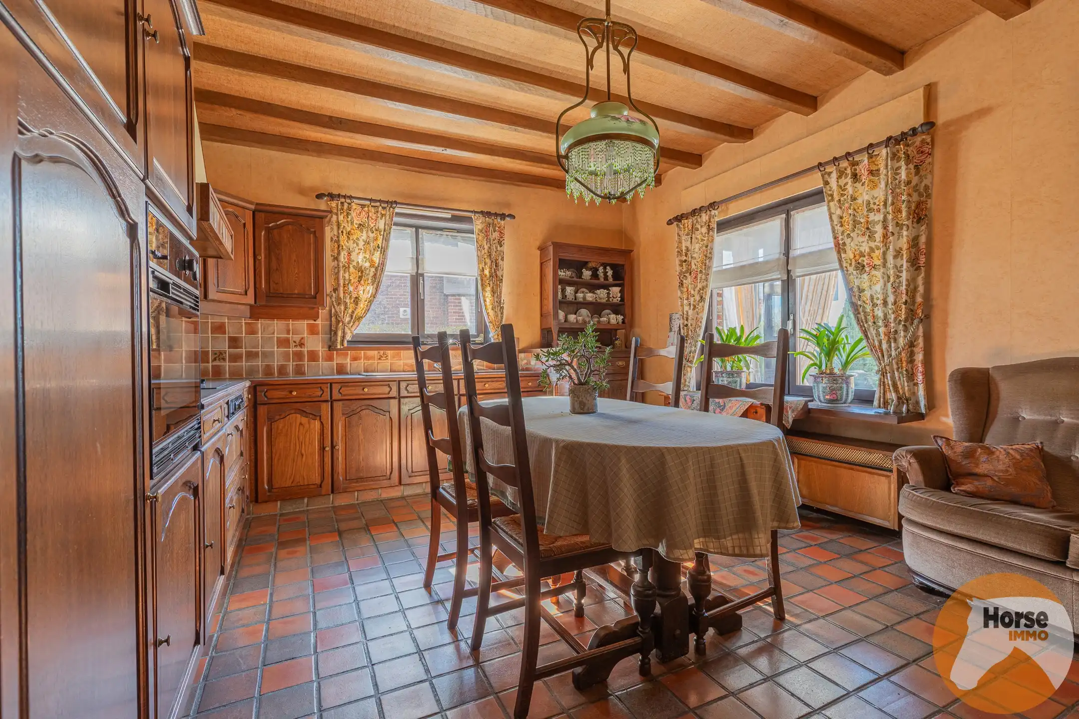 ERONDEGEM - Verzorgde 4-gevelwoning met achterliggende weide foto 11