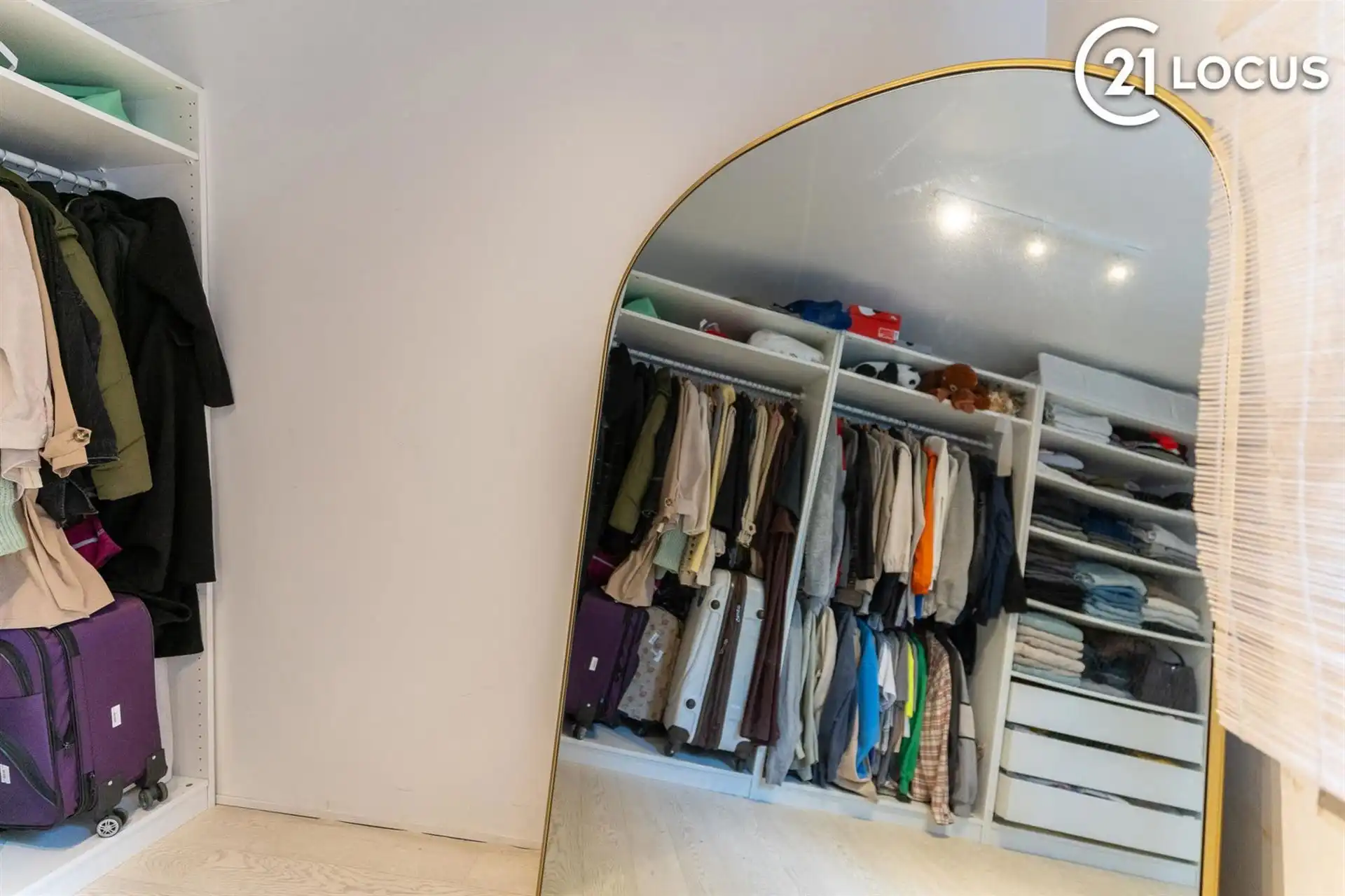Ruime gezinswoning met 3 slpk, garage en recente renovatie foto 15