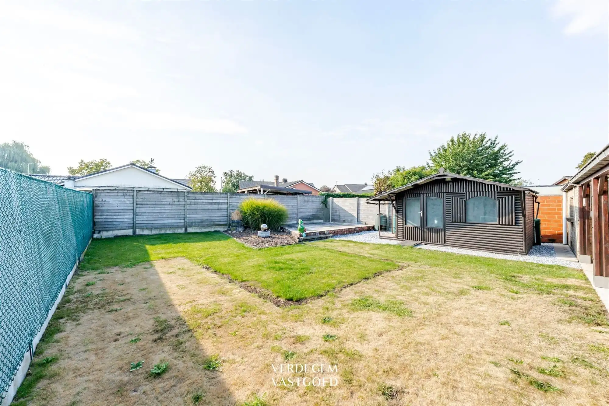 Bungalow met 3 slaapkamers, inpandige garage en dubbele oprit foto 17