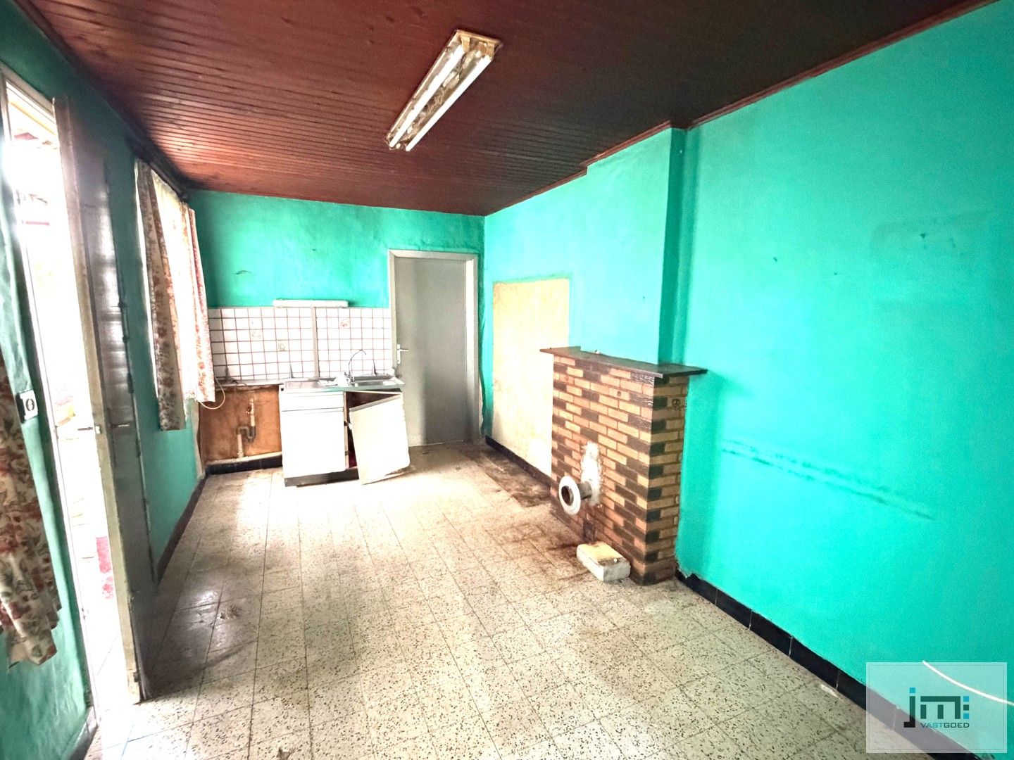 Te renoveren woning foto 4