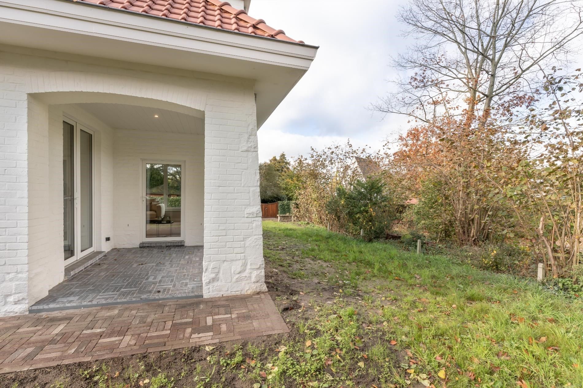 Prachtig gerenoveerde villa met 3 slaapkamers foto 16