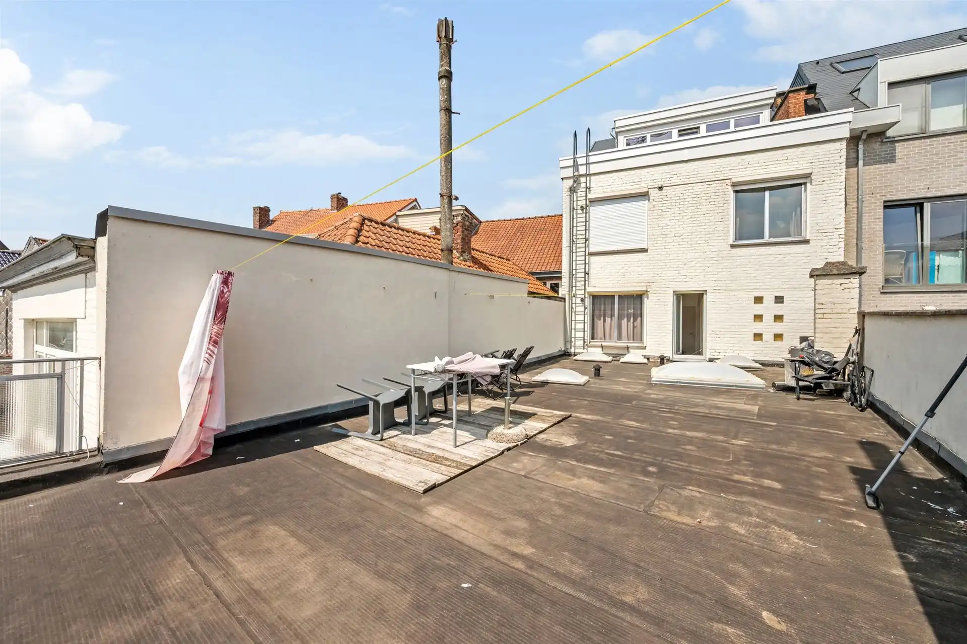 Goedgelegen opbrengsteigendom bestaande uit 2 app. foto 12