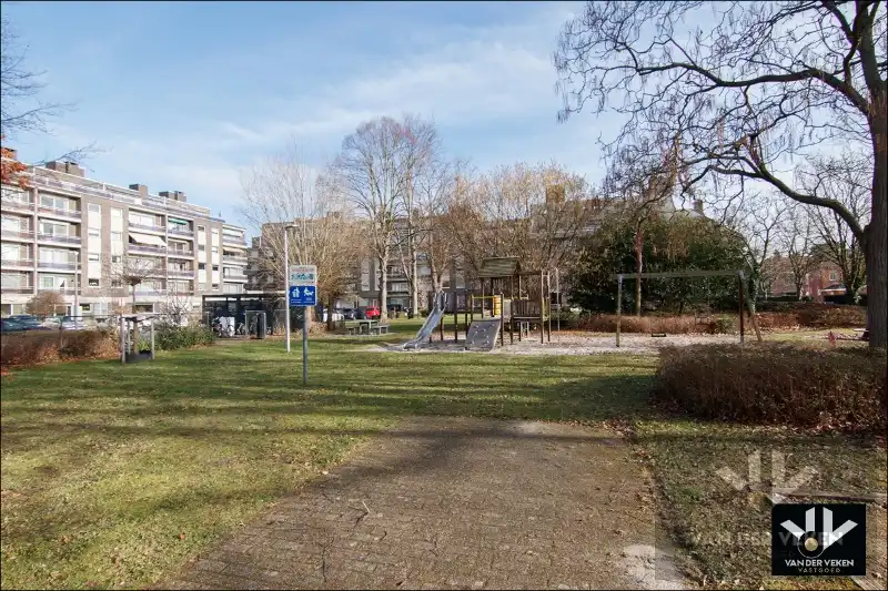 Lichtrijk en instapklaar hoekappartement met 3 slpks en ondergrondse garagebox op een TOP locatie foto 15