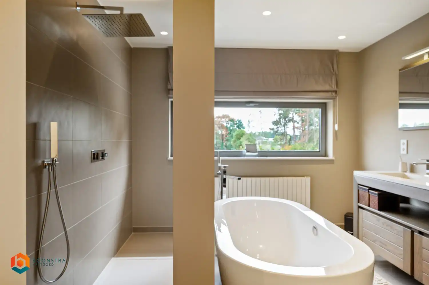 Uitzonderlijk ruime villa met 4 slpkrs en zwembad te Putte foto 14