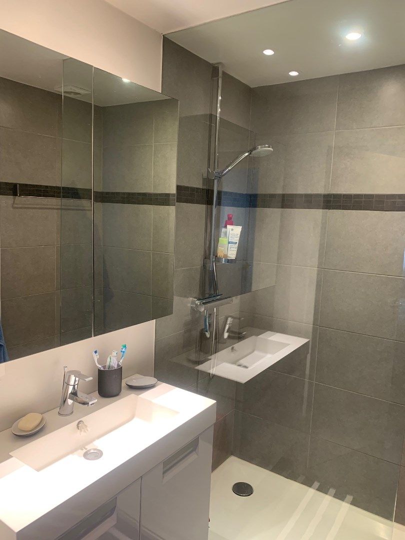 Gemeubeld appartement met twee slaapkamers én garagebox - frontaal zeezicht foto 7