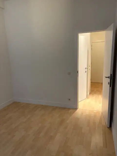 Ongemeubeld gelijkvloers appartement met 2 slaapkamers, vlak aan zee foto 13