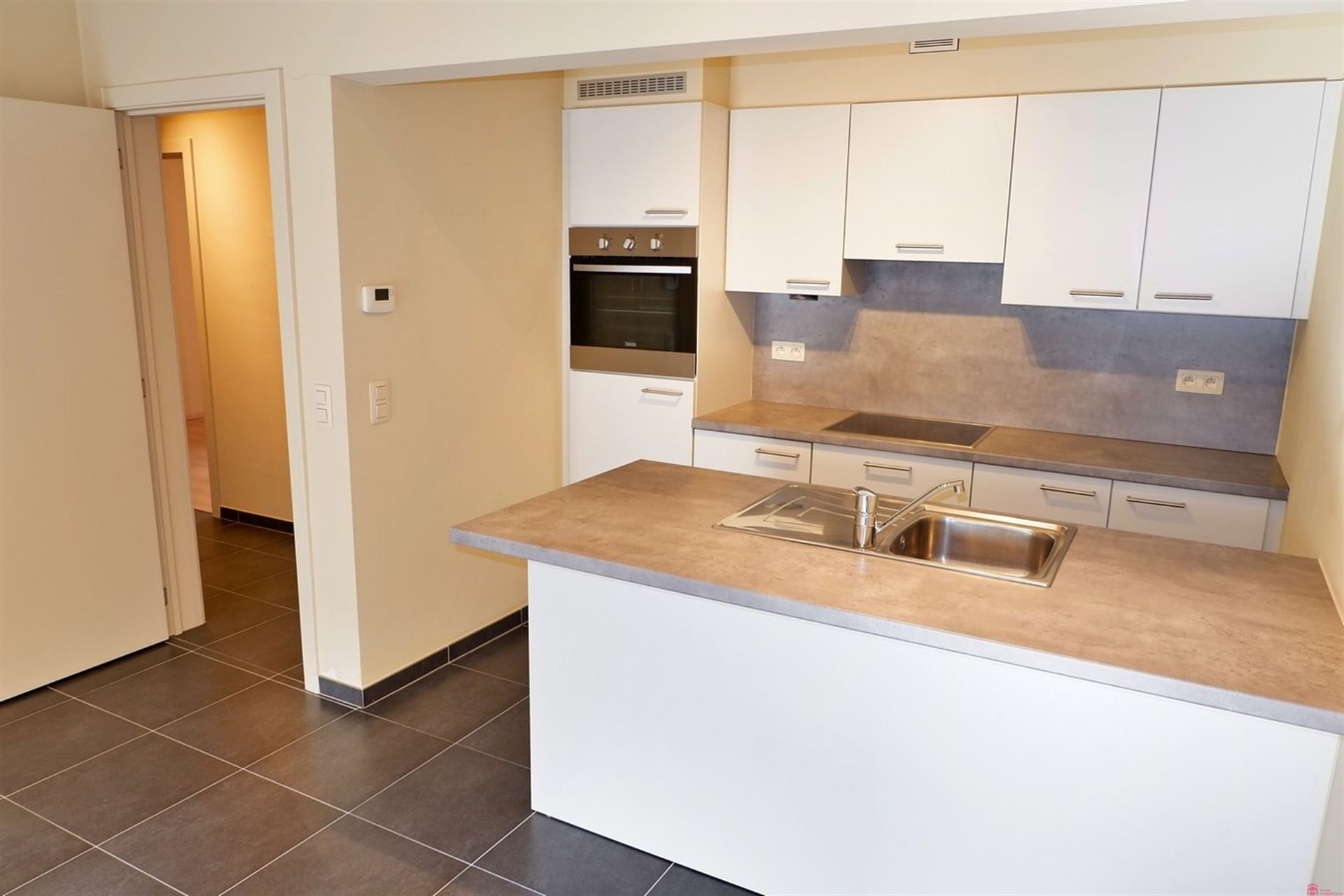 Appartement met ruim terras foto 6