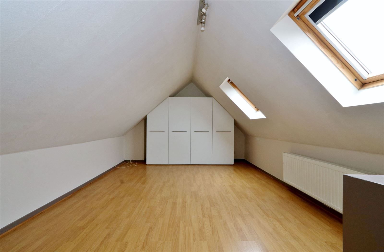 Appartement met 2 slaapkamers, ingerichte zolder en kelder foto 13
