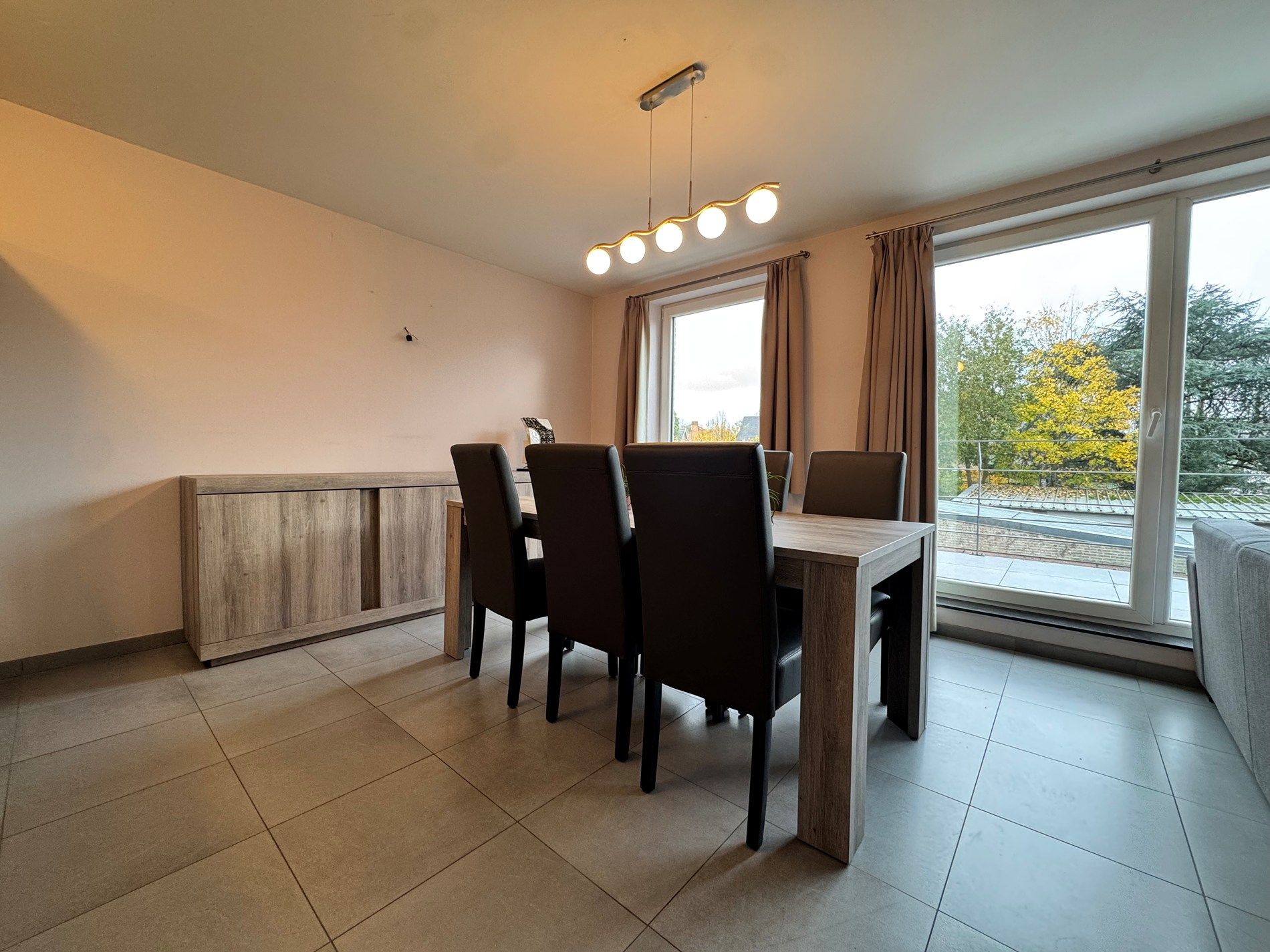 Instapklaar appartement met 2 slaapkamers en garage te Torhout foto 5