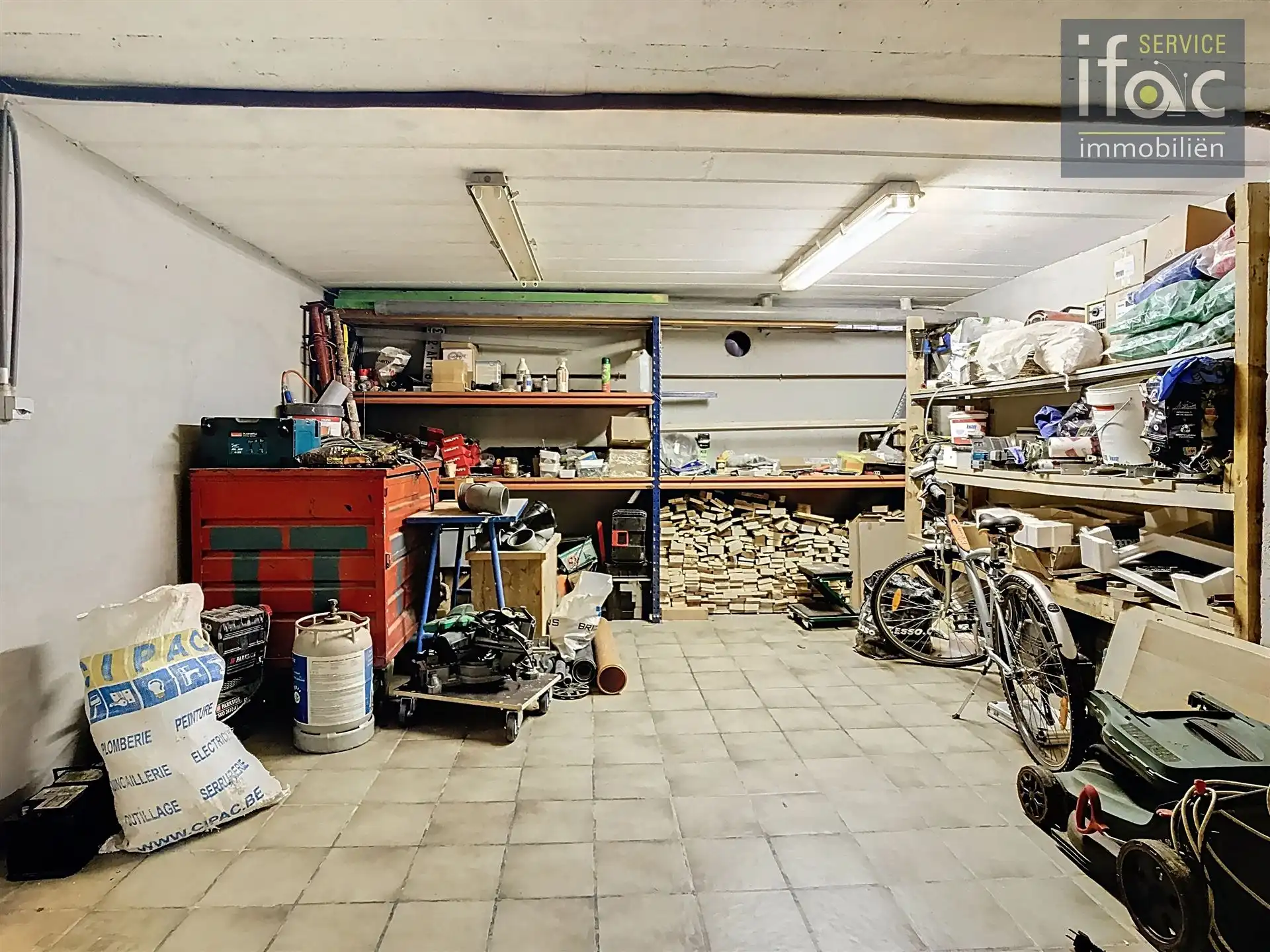Huis met 4 slpks, 2 badk., tuin en garage foto 22