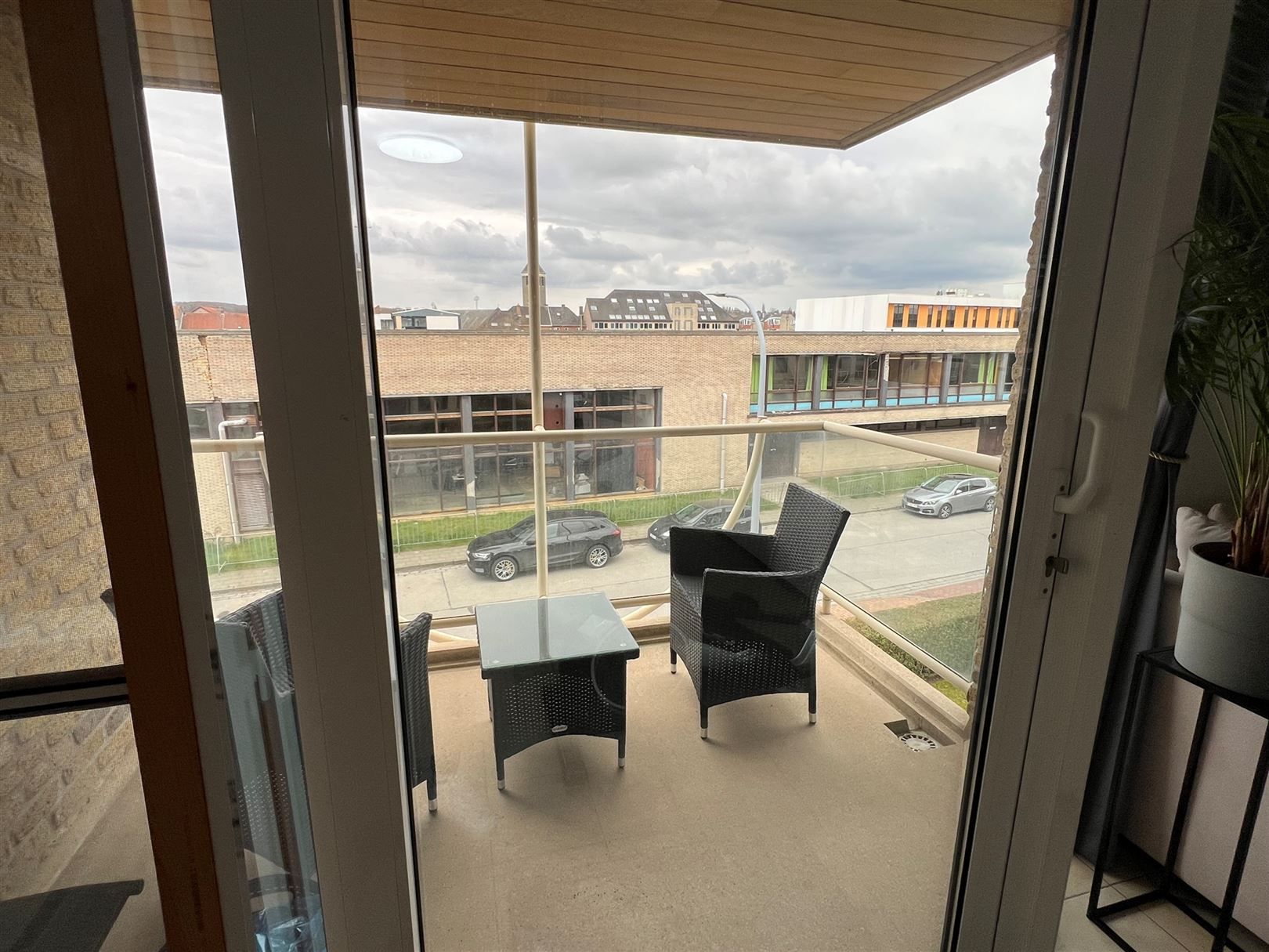 Gunstig gelegen appartement te huur foto 15