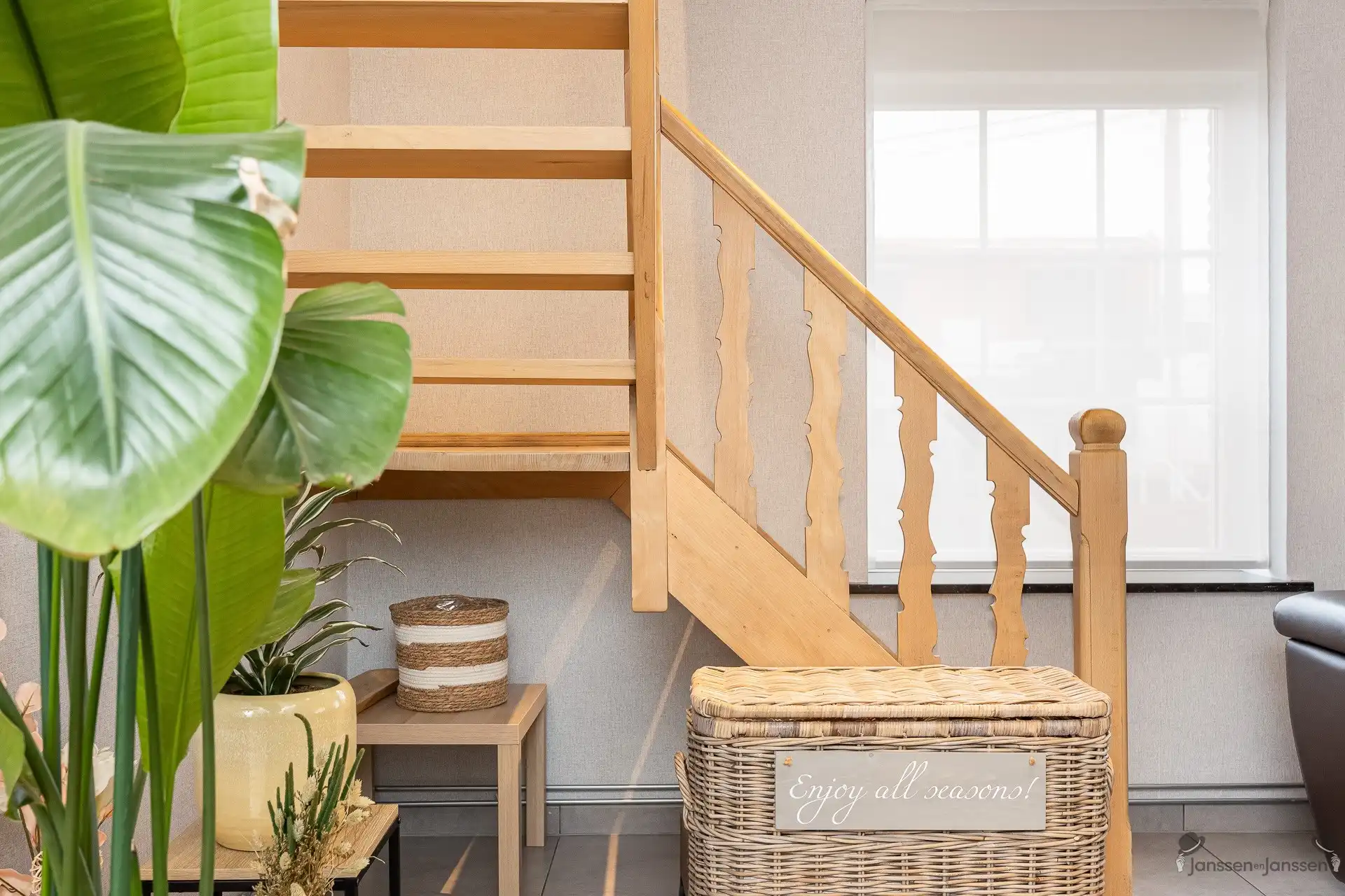 Gerenoveerde boerderij met landelijk zicht foto 17