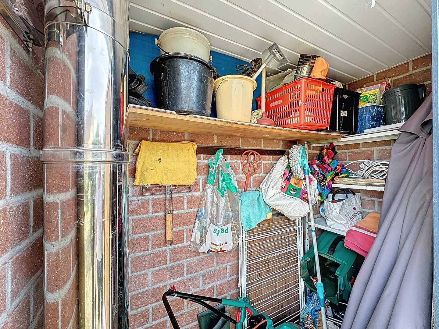Zongerichte vakantiewoning met gezellig terras, tuin en parking. foto 11
