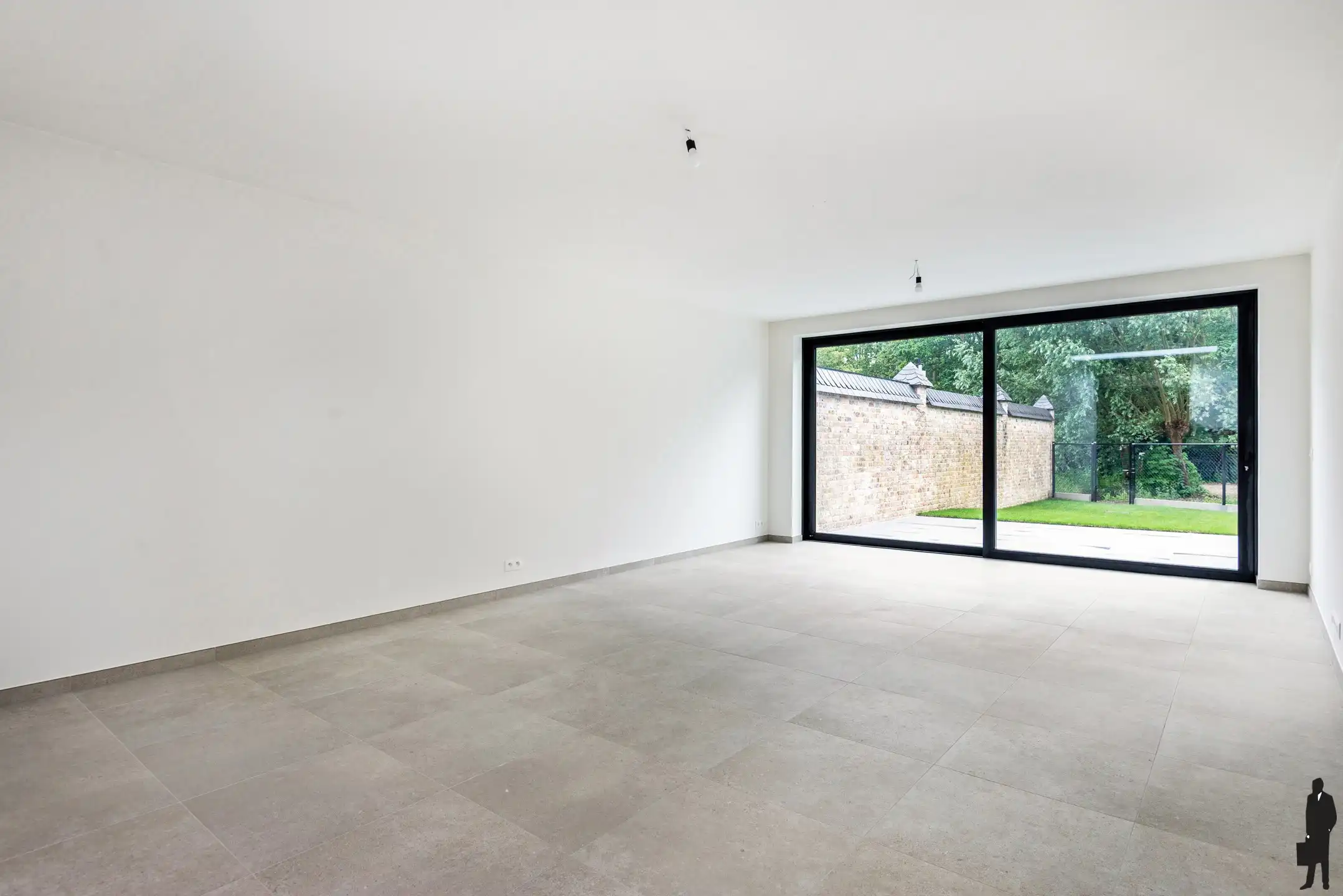 Instapklare woning met 4 slpk en tuin in centrum Rumst  foto 2