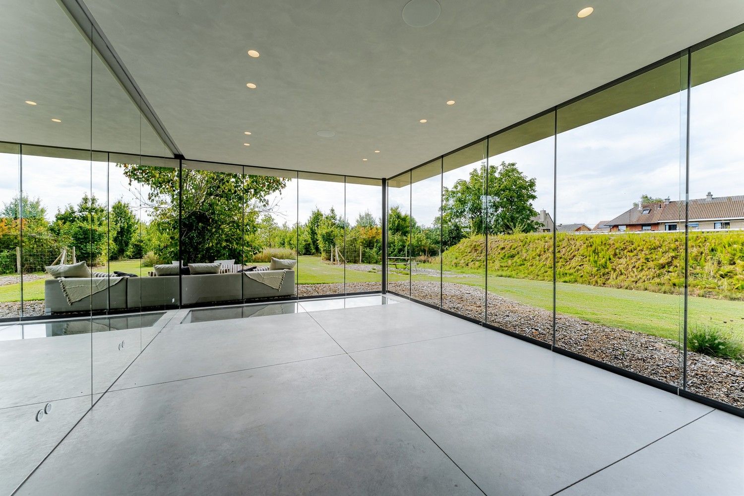 Moderne villa met bijgebouw op unieke landelijke ligging in centrum Zwevezele foto 29