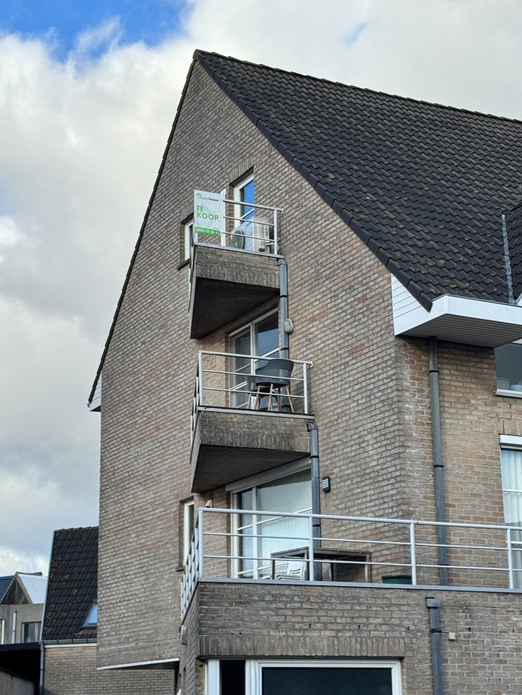 Instapklaar appartement met 2 slaapkamers te Aartrijke foto 22